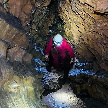 Uña Aventura | Espeleología | Cueva del Tío manolo
