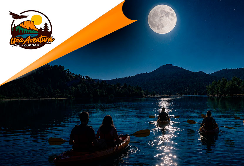 Ruta en piragua por la toba durante las noche de luna llena
