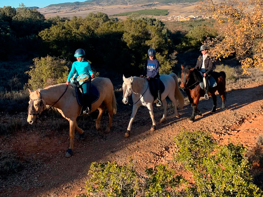 Rutas a Caballo (Cuenca) Uña Aventura