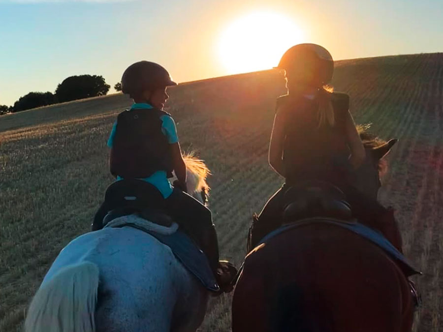 Rutas a Caballo (Cuenca) Uña Aventura