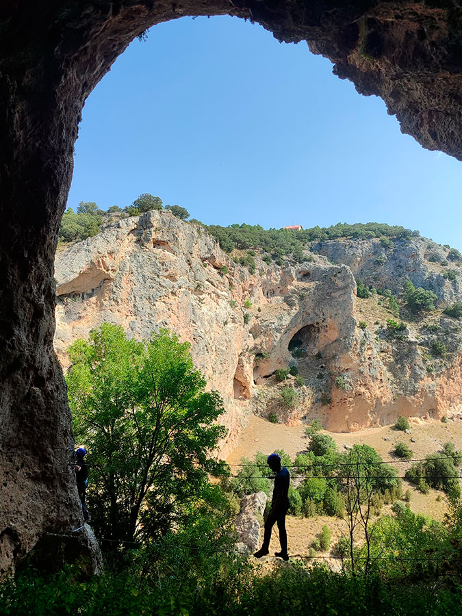 Vía Ferrata del Ventano del Diablo (Cuenca) Uña Aventura